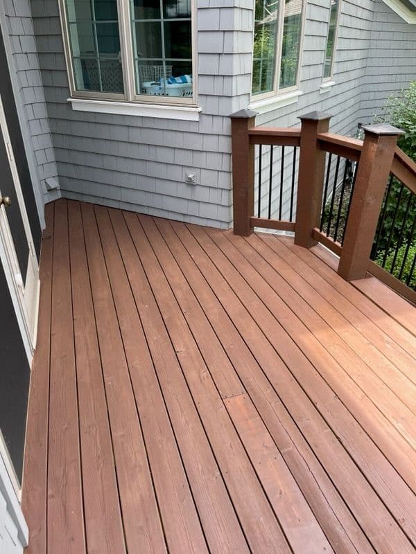 Gallery photos for Stunning Deck Revamp with Walker Outdoor Solutions: Image #1